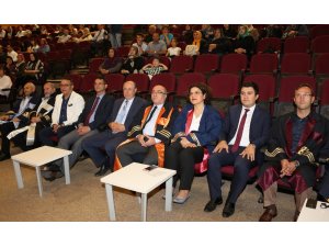ERÜ Tomarza Mustafa Akıncıoğlu Meslek Yüksekokulu’nda Mezuniyet Coşkusu