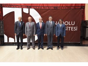 Anadolu Üniversitesi ailesi bayramlaşma töreninde buluştu