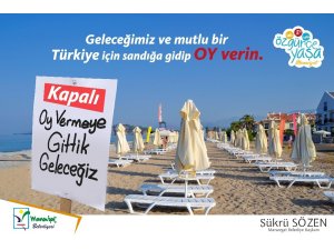 Antalya’da tatilcilere bilboardlı oy uyarısı
