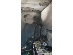 Ev yangını paniğe neden oldu