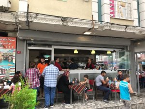 Esenyurt’ta zabıtadan Suriyelilerin işlettiği lokantalara operasyon