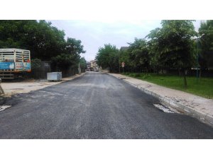 İzmit Belediyesi’nden Yenişehir’de asfalt çalışması