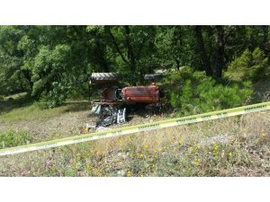 Traktörün altında kalan çift hayatını kaybetti