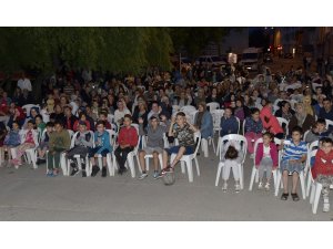 Tepebaşı Belediyesi tarafından düzenlenen halk konserleri devam ediyor