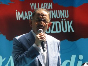 Bakan Özhaseki: "Temel prensibimiz kimin evini yıktık, mutlaka ona ev vereceğiz"