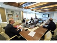 Bakan Karaismailoğlu: "Tüm gemi, deniz araçları ile gemiadamları ve şirketlerin belgelerini 3 ay süre ile uzattık"