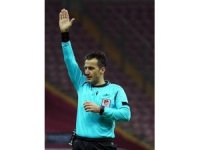 Göztepe - Sivasspor maçında Suat Arslanboğa düdük çalacak