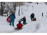 Düzce’de kar nedeniyle okullar yarın tatil
