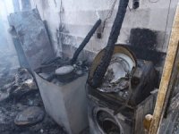 Taşova’da ahşap ev alev alev yandı