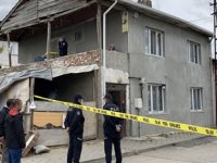 Eskişehir'de 15 yaşındaki çocuk dehşet saçtı: Annesini öldürdü, 3 komşuyu yaraladı
