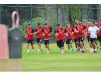 Eskişehirsporlu oyuncular aktivasyon ve rejenerasyon çalışmaları ile antrenmanlarını tamamladı