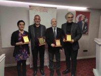 Özel Egekent’in emektar hekimleri Tıp Bayramında onurlandırıldı