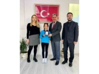 Muğla’da 18 Mart Resim Yarışması’nda dereceye giren öğrenciler ödülünü aldı