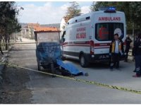 Yaşlı adamı ölüm sokakta yakaladı