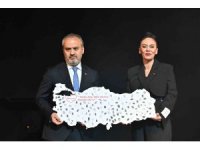 Bursa’da kahramanlıklarıyla tarihe damga vuran Türk kadınları vefa gecesinde anıldı