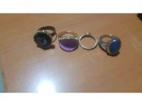 Girdiği evi soyarken polise yakalandı