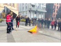 Biga’da Kaymakamlık personeline yangın eğitimi verildi