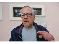 Dede yadigarı İstiklal Madalyası’nı müzeye bağışladı