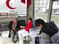 Selendili vatandaşlar kan bağışına yoğun ilgi gösterdi