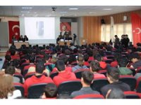 Pamukkaleli gençlere Mehmet Akif anlatıldı