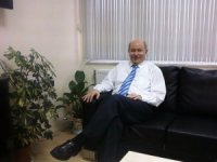 Beyin kanaması geçiren doktor hayatını kaybetti