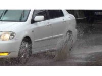 Aksaray’da yağmur etkili oluyor