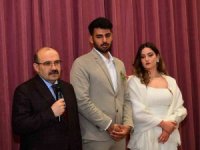 Depremde ailesini kaybetti, annesinin hayalini gerçekleştirmek için nikahını Trabzon’da kıydı