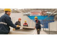 Depremzedeler için yuva yapmaya devam