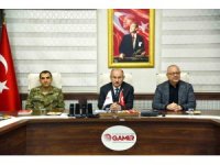 Manisa’da deprem bölgesi için Ramazan kolisi kampanyası başlatıldı