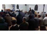 Depremden etkilenen Osmaniye’de ilk teravih namazı çadırda kılındı