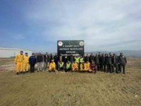 ‘6 Şubat 2023 Deprem Şehitleri Ormanı’na fidan dikti