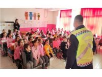 Jandarmadan öğrenci ve öğretmenlere trafik eğitimi