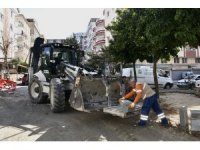 Kuşadası Cumhuriyet Mahallesi’nde yol çalışması sürüyor