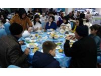 Birlik Vakfından depremzedelere iftar