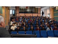 DOSTEK Koleji öğrencileri deprem anında nasıl hareket edeceklerini öğrendi