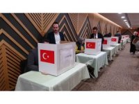 Denizli AK Parti temayül yoklaması için sandığa gitti