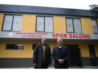 Başkan Büyükkılıç, spor salonunu inceledi, basket oynadı