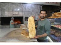 Iğdır’da fırınlarda Ramazan pidesi mesaisi