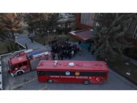 Hurda otobüsten doğal afet konaklama aracına