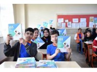 Depremzede öğrencilere yardımcı kaynak desteği