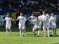 Menemen FK, alt sıralardan kurtulmak istiyor