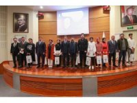 Erzurum kitap akademisi mezunlarını veriyor