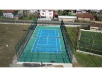 Cumayeri’ne tenis kortu yapıldı