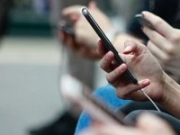 İthal cep telefonuna yapılacak zam iptal