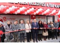 Efeler’de 11’inci Kitap Kafe açıldı
