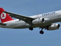 Yolcu kabin ekibine saldırdı, THY uçağı acil iniş yaptı