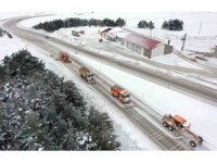Erzincan’da kar ve tipiden 135 köy yolu ulaşıma kapandı