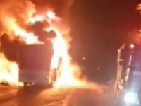 Trabzon’da polisleri taşıyan otobüs yandı