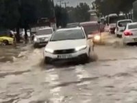 İzmir'de sağanak