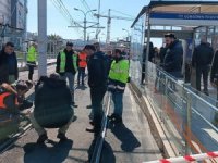 Güngören'de tramvay raydan çıktı